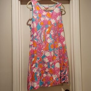 Lilly Pulitzer feeling Tanked shift dress cut out peek a boo back